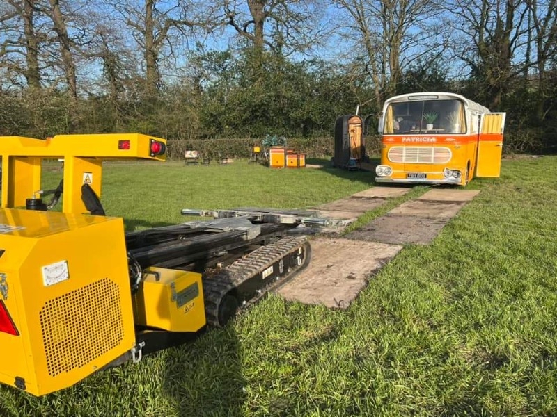 Toad Towing & Richford Motors assist Johnny Vegas